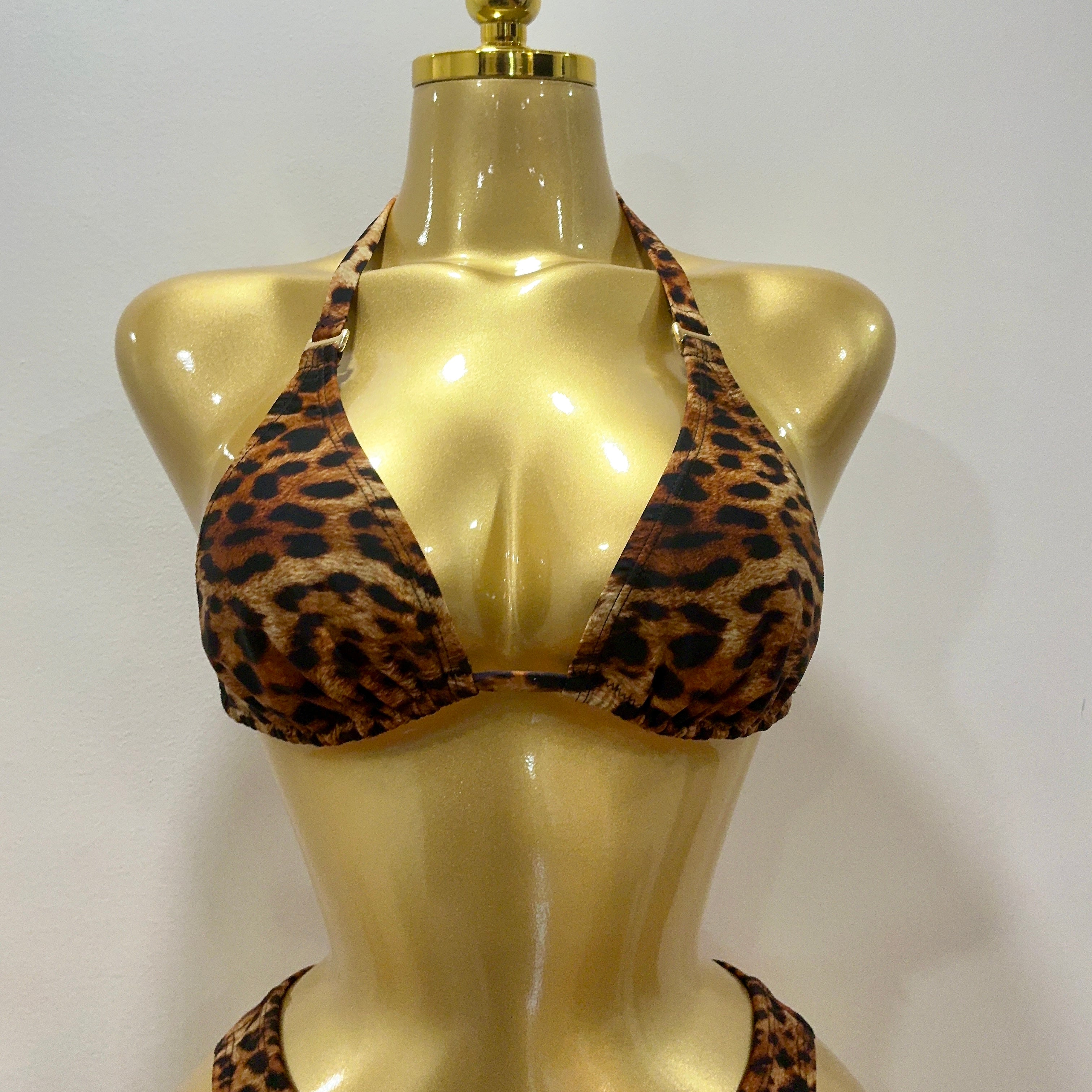 Halter Bikini Top con argollas
