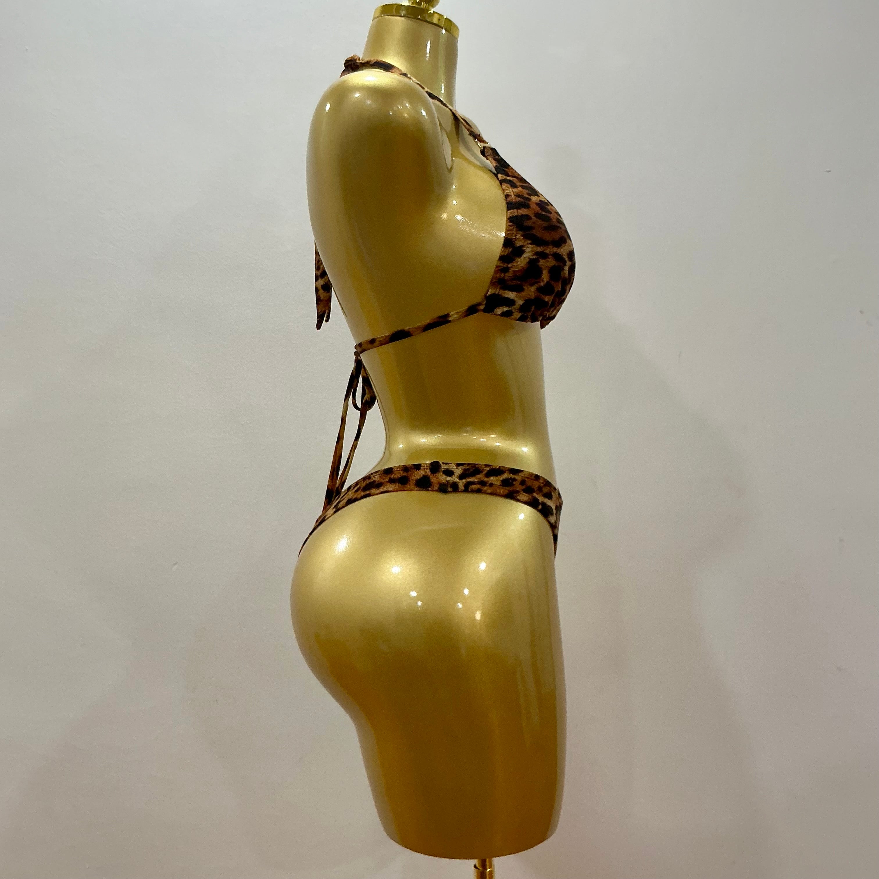 Halter Bikini Top con argollas